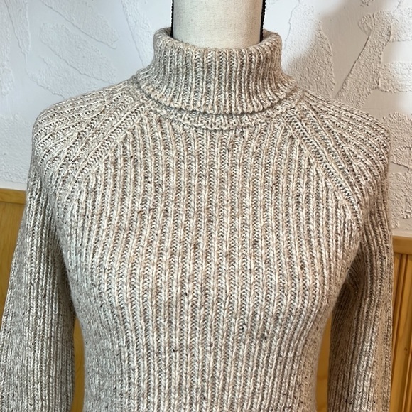 Joseph Turtleneck Ribbed Knit Split Hem Pullover Sweater Sz-S - Picture 2 of 13